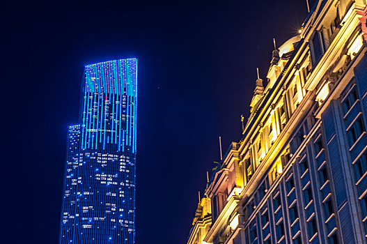 珠江投资大厦与广州东塔
