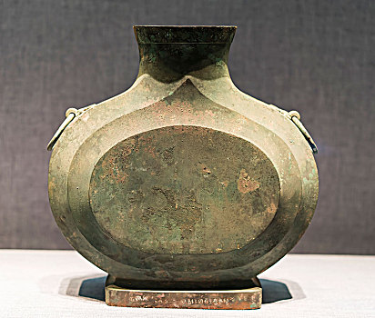 秦国青铜扁壶图片