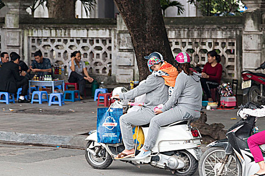 家庭,低座小摩托