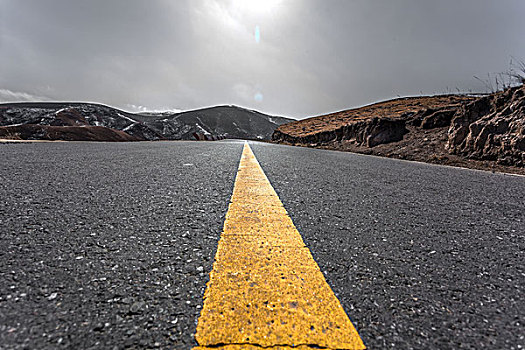 中国西部荒野公路