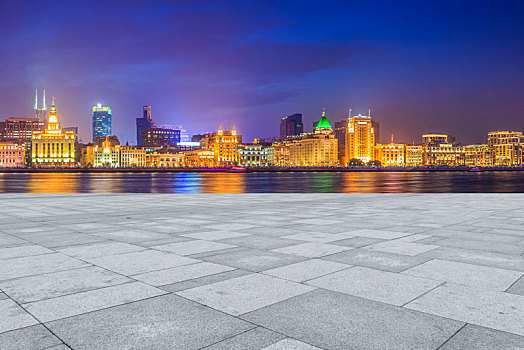 上海城市夜景和城市道路