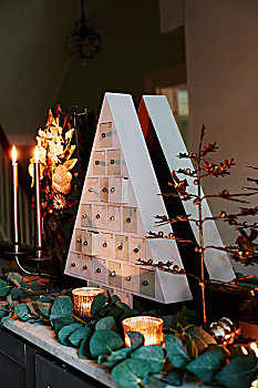 三角形,小,抽屉,永远,降临节日历,放置,壁炉架,植物,蜡烛