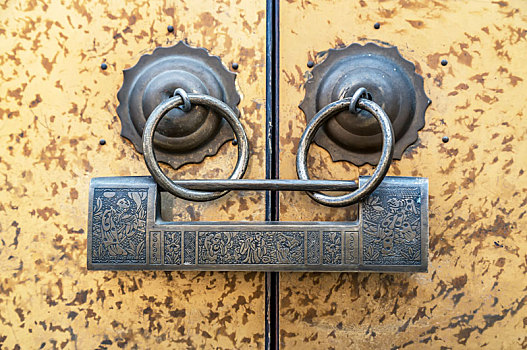 中式建筑门环挂锁