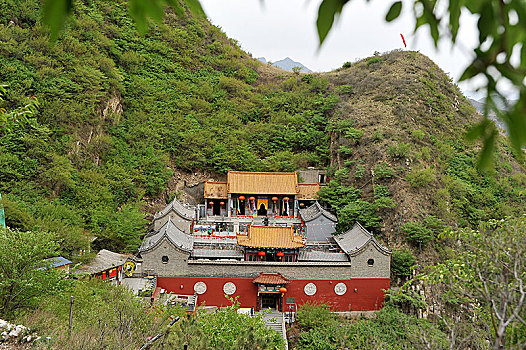 河北鸡鸣山财神庙建筑