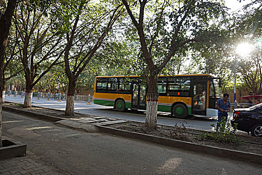 鄯善县鲁克沁镇老城古老又极具鲜明特点的黄土建筑住屋和街区风貌