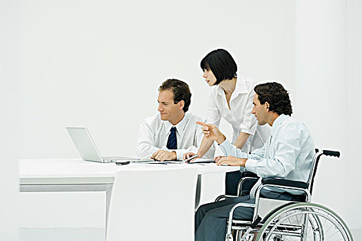 职业,看,笔记本电脑,一起,一个,男人,坐,轮椅