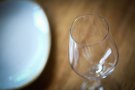 葡萄酒杯,桌子,靠近,盘子