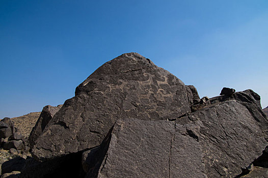 中华文化瑰宝----阴山岩画,拍摄于内蒙古自治区巴彦淖尔市乌拉特中旗