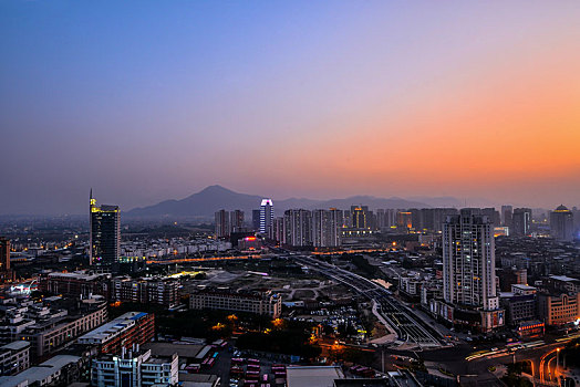 夜幕,繁华,城市