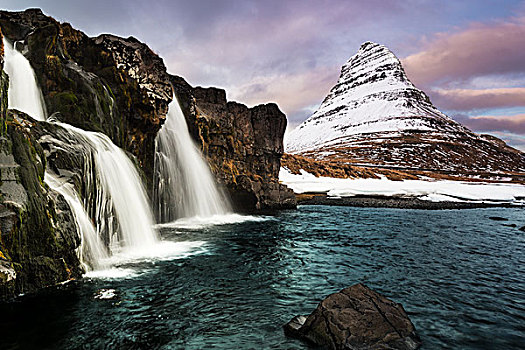 顶峰,瀑布,斯奈山半岛,冰岛,欧洲