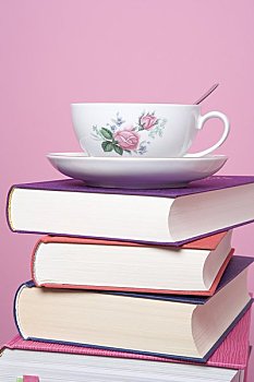 茶杯,一堆,书本