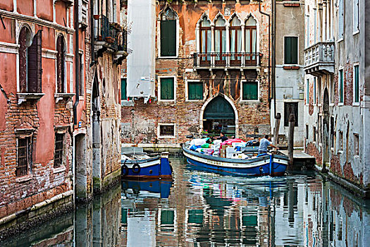 小船,递送,供给,运河,排列,古建筑,威尼斯,意大利
