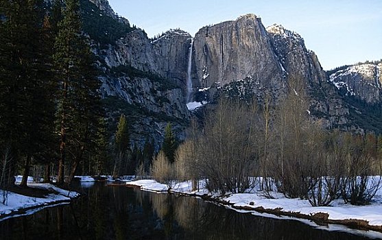 河,流动,山峦,优胜美地瀑布,默塞德河,优胜美地国家公园,加利福尼亚,美国