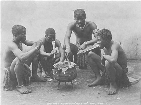 祖鲁族,部落男子,享受,中午,食物,玉米,南非,19世纪