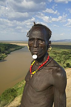 部落男人,奥莫河,奥莫低谷,埃塞俄比亚