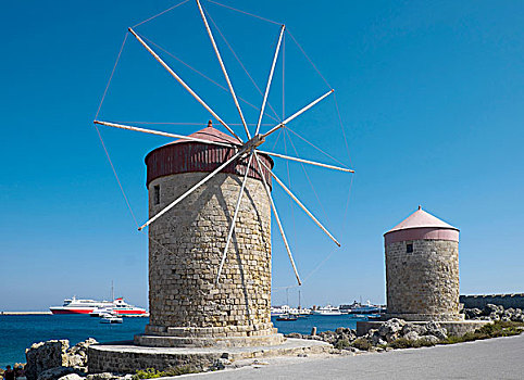 风车,曼德拉基港,港口,罗德斯镇,罗得斯,多德卡尼斯群岛,希腊,欧洲