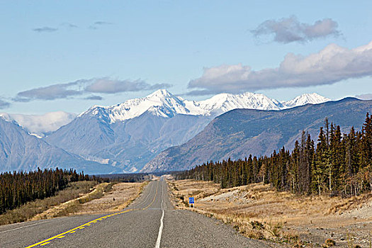 阿拉斯加公路,北方,海恩斯,连通,山峦,克卢恩国家公园,自然保护区,后面,育空地区,加拿大
