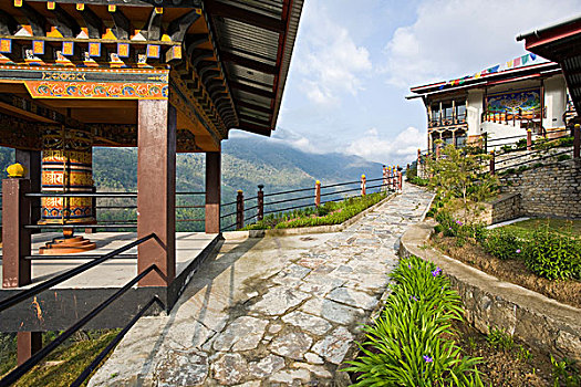 转经轮,山顶,度假酒店,不丹