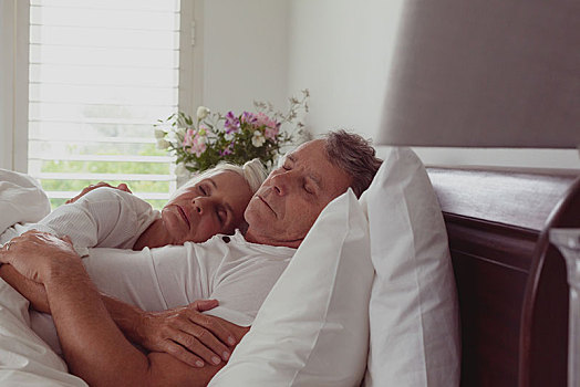 活力老人,情侣,睡觉,一起,床上,卧室,舒适,家