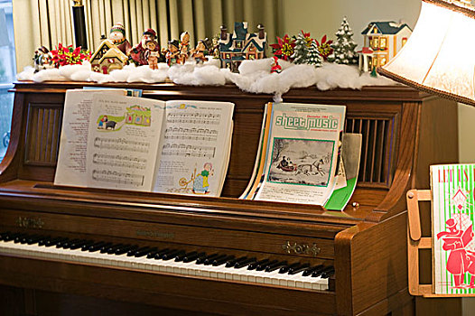 钢琴,圣诞装饰