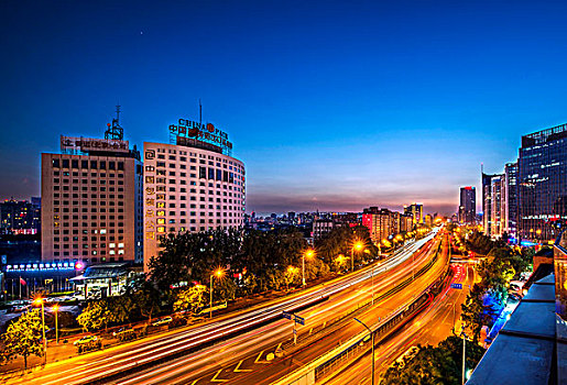 三环东北角建筑群夜景