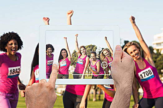 合成效果,图像,握着,平板电脑,欢呼,女人,支持,乳腺癌,马拉松