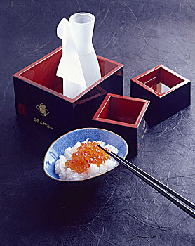 萝卜,鲑鱼鱼子,日本米酒