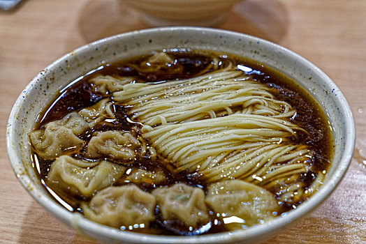 特色美食饺面