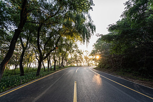 山間公路