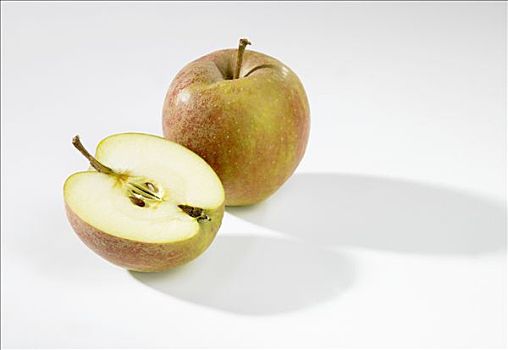 苹果,一半