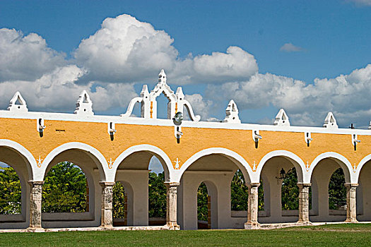 墨西哥,尤卡坦半岛,依沙玛尔,建造