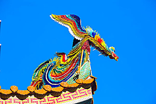 中国宗教信仰,寺庙屋顶重要的装饰,镶嵌工艺凤凰