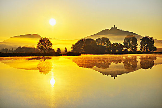 城堡,晨雾,太阳,反射,湖,黎明,图林根州,德国