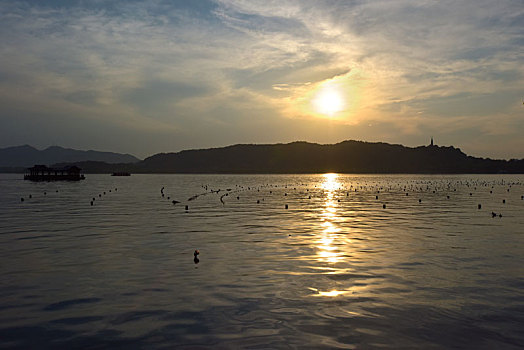 杭州西湖夕阳风光