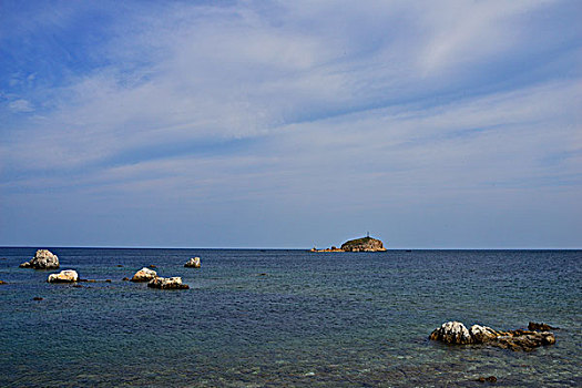 清澈的养马岛海景