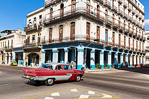 老爷车,连通,正面,殖民地,建筑,哈瓦那,古巴,共和国,大安的列斯群岛,加勒比