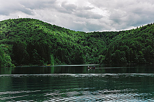 湖,国家公园