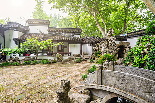 南京瞻园景区的园林古建筑