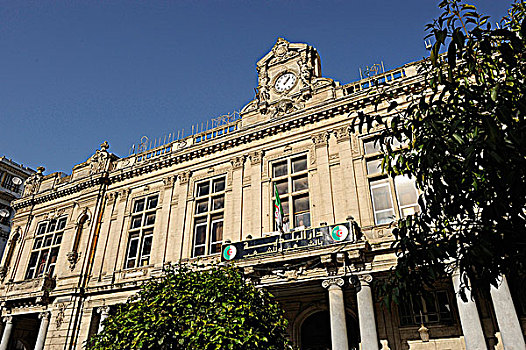 阿尔及利亚,市政厅