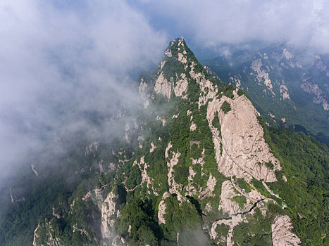 航拍河南洛阳栾川老君山