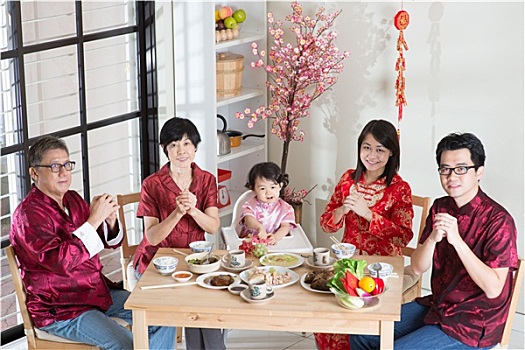 春节,家人团聚,餐饭