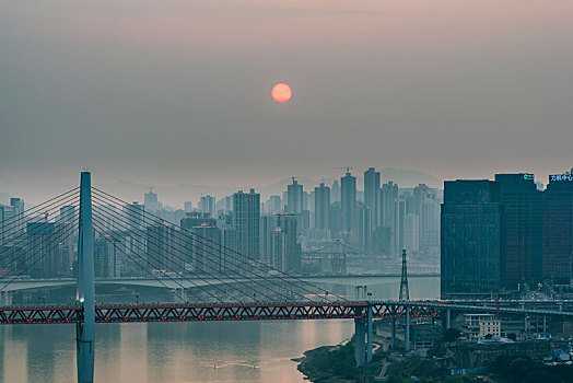 重庆千厮门大桥的日落
