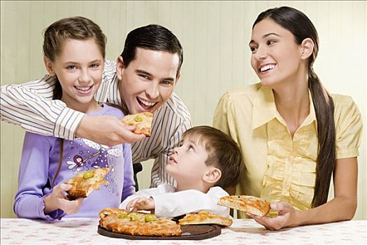 家庭,分享,比萨饼
