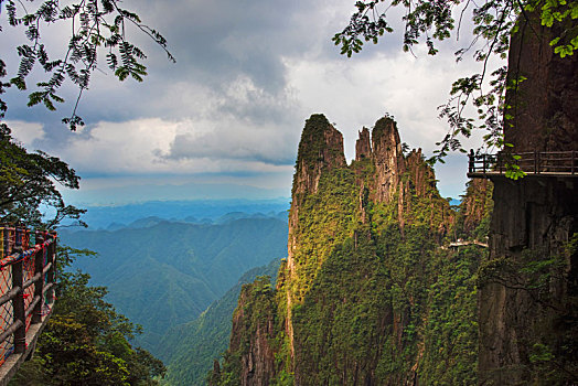 人间仙境,天南第一峰,湖南郴州市宜章县蟒山五指峰