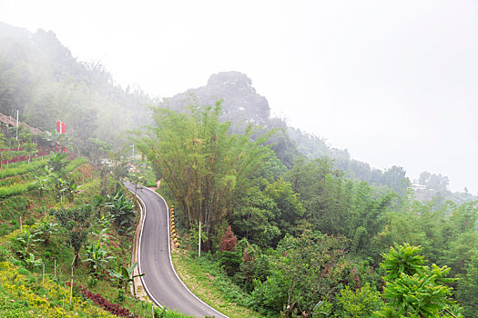 深山