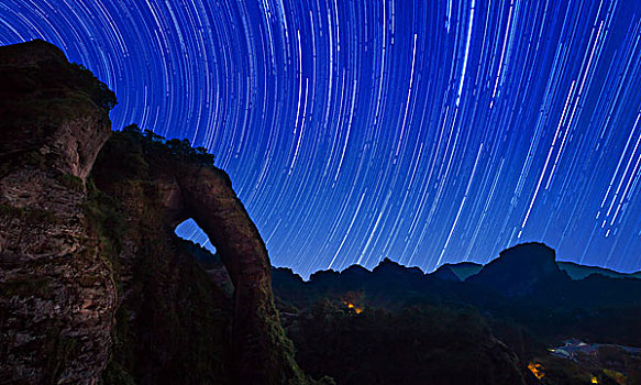 龙虎山象鼻山风光