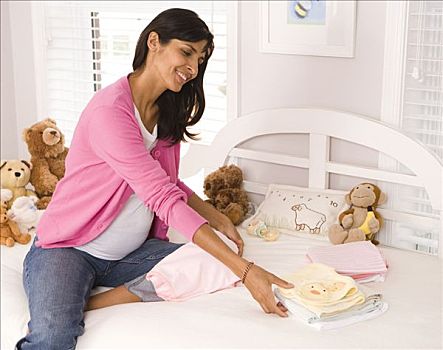 孕妇,婴儿服,毛绒玩具