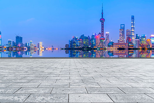 地砖道路和上海陆家嘴天际线夜景