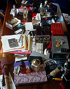 书桌,随机性,收集,物体,香水,瓶子,盒子,空,烟盒,蜡烛