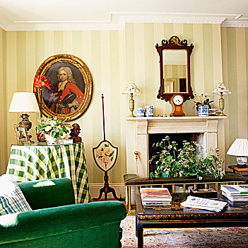 绿色,扶手椅,老式,茶几,正面,壁炉,边桌,角,仰视,油画,墙壁,优雅,条纹,壁纸